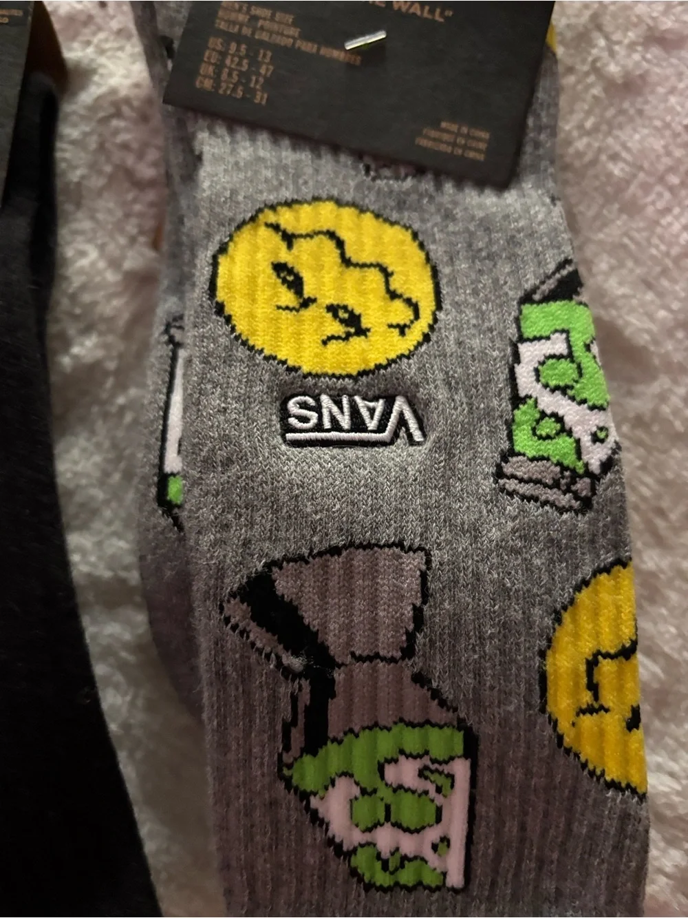 2 pairs men crew socks 9.5-13 nwt